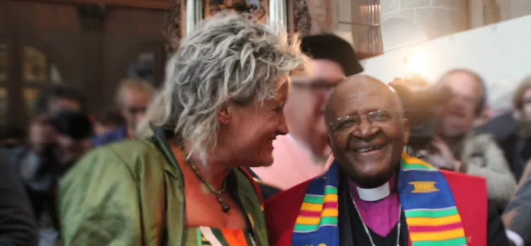 Desmond Tutu en Annette Mul